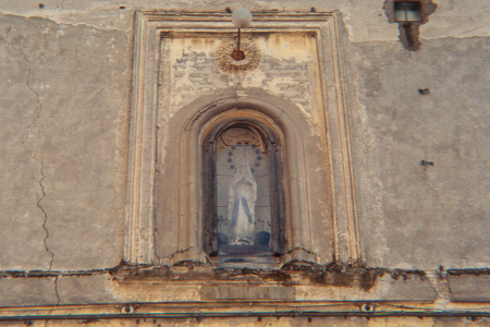 Madonna Di Lourdes Statuina  Edicola Di Piazza Della Catena